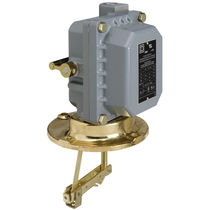 Float level switch / for liquids / flange