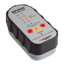 Voltage detector / portable / rugged / automatic