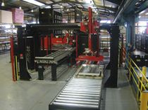articulated loading robot for heavy workpiece  TITECH