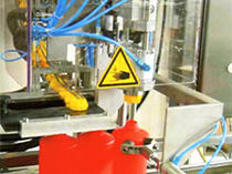 automatic linear capping machine max. 3 000 p/h | GAS135 VCG Fl&uuml;ssigkeitsf&uuml;llmaschinen GmbH