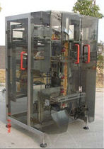 automatic V-FFS bagging machine with servo-motor 20 - 50 p/min | VertoBagger Tiger Shark American Packaging & Plant Equipment