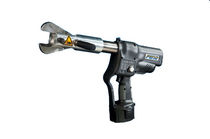 battery powered hydraulic cable cutter 68 kN, &oslash; 34 mm | CC 2/34 FRIEDRICH PETIG GMBH