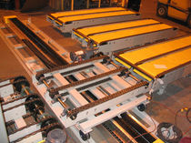 chain conveyor for pallet transfer  Intersystems