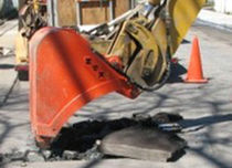 combined breaker bucket 5 - 11 t | BB511-18  NPK Construction Equipment, Inc.