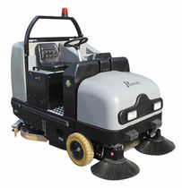 diesel ride-on sweeper-scrubber-dryer 8050 m&sup2; / h, moteur 950 cm3 | COMBINE115D PHARAON