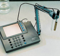 digital pH meter  Denver Instrument
