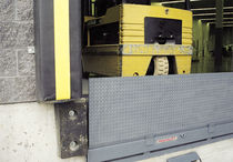 dock leveler HD Series PENTALIFT EQUIPMENT