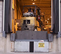 dock leveler HU Series PENTALIFT EQUIPMENT