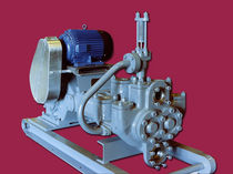 duplex plunger pump max. 110 m&sup3;/h, max. 140 bar Dawson Downie Lamont
