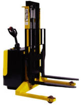 electric straddle stacker 1 200 - 1 500 kg, max. 2 500 mm | STR 12/15 VAMIC