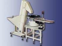 elevator with storage hopper  ROLAND BAILLY