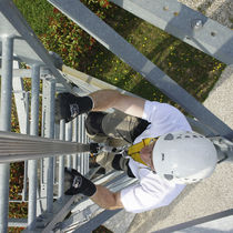 fall arrest safety rail EN 353-1 | VERTIRAIL VERTIC