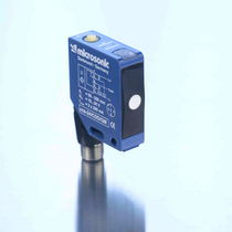 flat-profile ultrasonic proximity sensor ucs microsonic