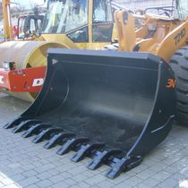 front bucket for skid steer loader  Trevi Benne