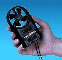 hand-held anemometer 0 - 99.9 mph  Davis Instruments