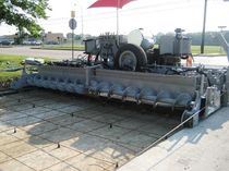 heavy duty paver for concrete slabs 12' - 17' (3.66 - 8.23 m) | FP-2700 Power Curbers, Inc.