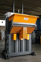 high power single chamber vertical baling press 60 t, 600 - 1 000 kg | MG60 T.V.E. 2C Ausonia