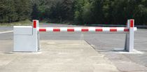 high security hydraulic rising barrier 4.5 m, 15 s, PAS68 | Avon EB1400CR Avon Barrier Company