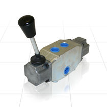 lever operated directional control valve 250 bar (3625 psi), 100 lpm (25 US gpm) | BG4D Webtec Products Limited