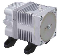 linear piston compressor (stationary) max. 0.8 bar, 2.5 l/min | AC 0105 Nitto Kohki Deutschland