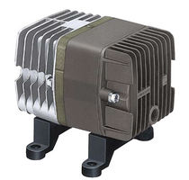 linear piston compressor (stationary) max. 1.3 bar, 5 l/min | AC 0410A Nitto Kohki Deutschland
