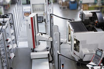 loading / unloading robotic cell for CNC machine EROWA Robot Dynamic EROWA