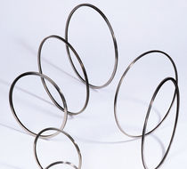 metal E-ring seal 704 &deg;C, 10 000 psi JetSeal, Inc.