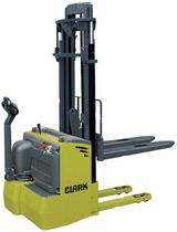 pallet stacker / destacker max. 2000 kg | C PS 15-20 CLARK Material Handling