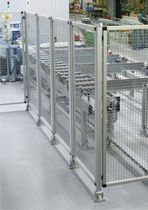 perimeter guard: wire mesh fence  RK Rose+Krieger