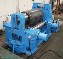 plate bending machine with 3 drive rollers and variable axis &oslash; 20 - 250 mm, 1 000 - 6 000 mm | EMO Sertom