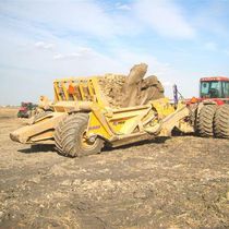 pull-type scraper 2.9 m (9'6"), 19.11 m&sup3; (25 cu yds) | K-Tec 9.525 K-Tec Earthmovers Inc.