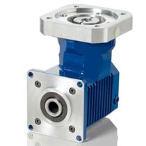 right angle bevel servo-gear reducer max. 150 Nm, i= 3:1 - 10:1 | SKH series VOGEL