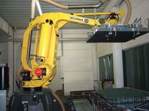 robotic palletizer: articulated type  H.G. Molenaar