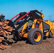 rough terrain engine powered forklift 2 750 kg, 3.181 m | 220A Versalift Bell Equipment Co SA