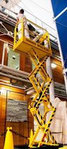 scissor lift 240 kg, 5.2 m | BoSS X3X Youngman Group Limited