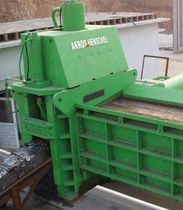 scrap metal baling press / guillotine shears  AKROS
