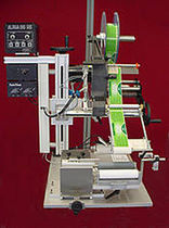 semi-automatic labeler for cylindrical products 30 - 40 p/min | HAR Weber Marking