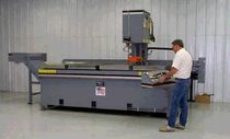 servo driven vertical plate band saw  HE&M