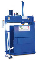 single chamber vertical baling press (paper, cardboard) 6 - 200 t | PC series R.C.M. srl