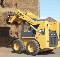 skid steer loader 7 880 lb (3 574 kg) | 5640E Gehl