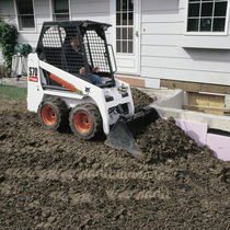 skid steer loader 2 795 lb | S70 BOBCAT