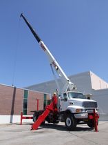 telescopic crane max. 23 587 kg, 32 m | 26105F Elliott Equipment Company