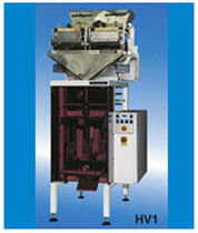 V-FFS bagging machine with linear weigher max. 26 p/min | HV1 series TRIAPEX EXPORT