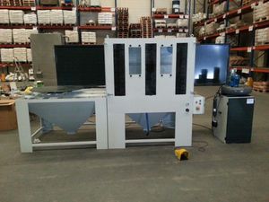 suction blast cabinet / automatic