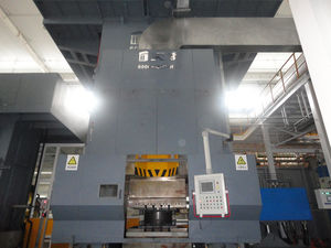 hydraulic press / forging