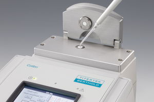 UV-Vis spectrophotometer / benchtop / microvolume