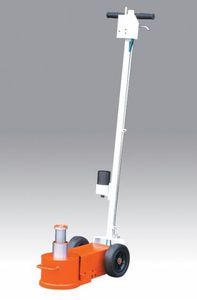 hydraulic jack / two-stage
