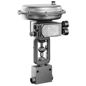 globe valve / pneumatically-operated / regulating / for low flow rates