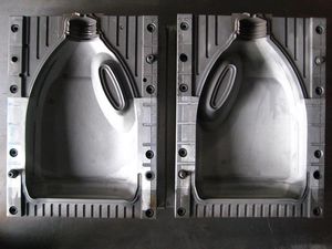 multi-cavity injection blow mold / technical parts / packaging / large series