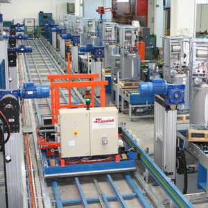 automatic assembly line / control